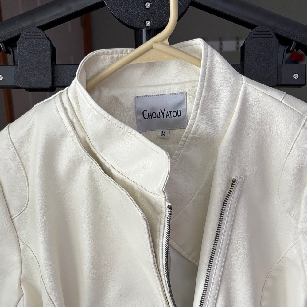 Chouyatou Women's Cream Leather Jacket